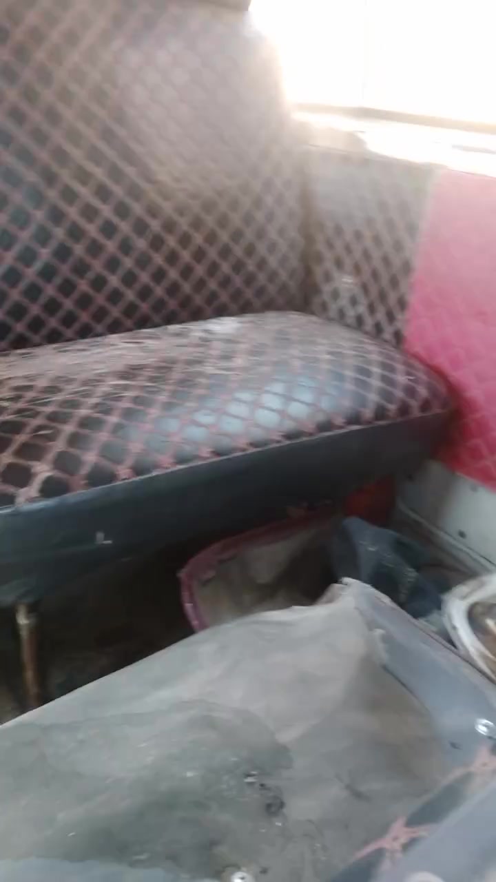 السلام عليكم عندي سياره هايسه للبيع موديل 94 رقم ديالى حمل اجنبي 27 وبيها مجال بغداد الحسينيه  مال الراشديه هذا رقم***********
