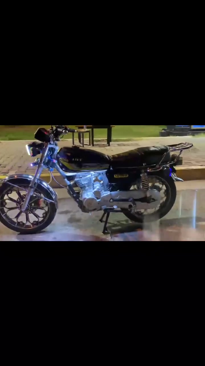 راح اكتب جميع تفاصيل + فقط نقد فقط داخل اربيل رجاء
سافيني 2024 الوجبة الاولى  مكينة 150cc كبس حتى كور وسلندر كبس 

دراجة كلها بلادي كيج وتانكي وحتى كزوز بلاد كاملة مايعوزها شي 
منفيس موجود 
دبلات كهربائيات حتى كيج شغال لايت عالي ناصي اشاير 

نكرة سلف نكرة هندر شرط فحص 

مكينة صوت ناعم دبلات ناعم اخو زيرو ماطور مال جناي 

طخم ويل عنكبوت 

شاصي بشرط 

كله بلادي ممغير بي شي 

للتواصل واتساب خط سريع *********** 

سعر جدا مناسب للشراي وبي معاملة فقط واتساب رجاء
