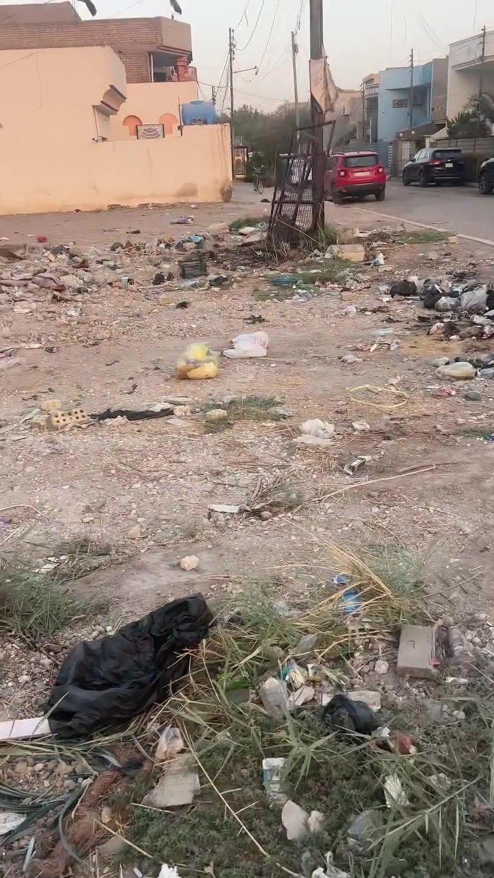 السلام عليكم قطعه ارض للبيع ١٥٠ م موقع تجاري ومقابيلهة تشجير بكدهة شارع الزوراء ع شارع للاستفسار اتصل ع هذا الرقم ***********
