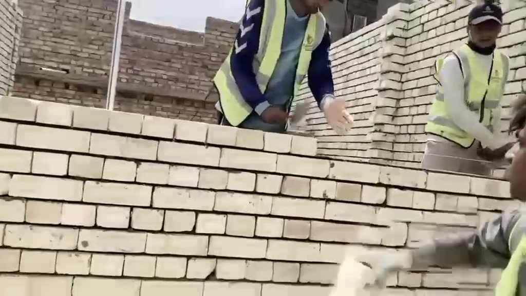خلفه بناء شغل هندسي ولحمد لله متفرغ حالين اشتغل بكل مكان بابل تفضل ***********
