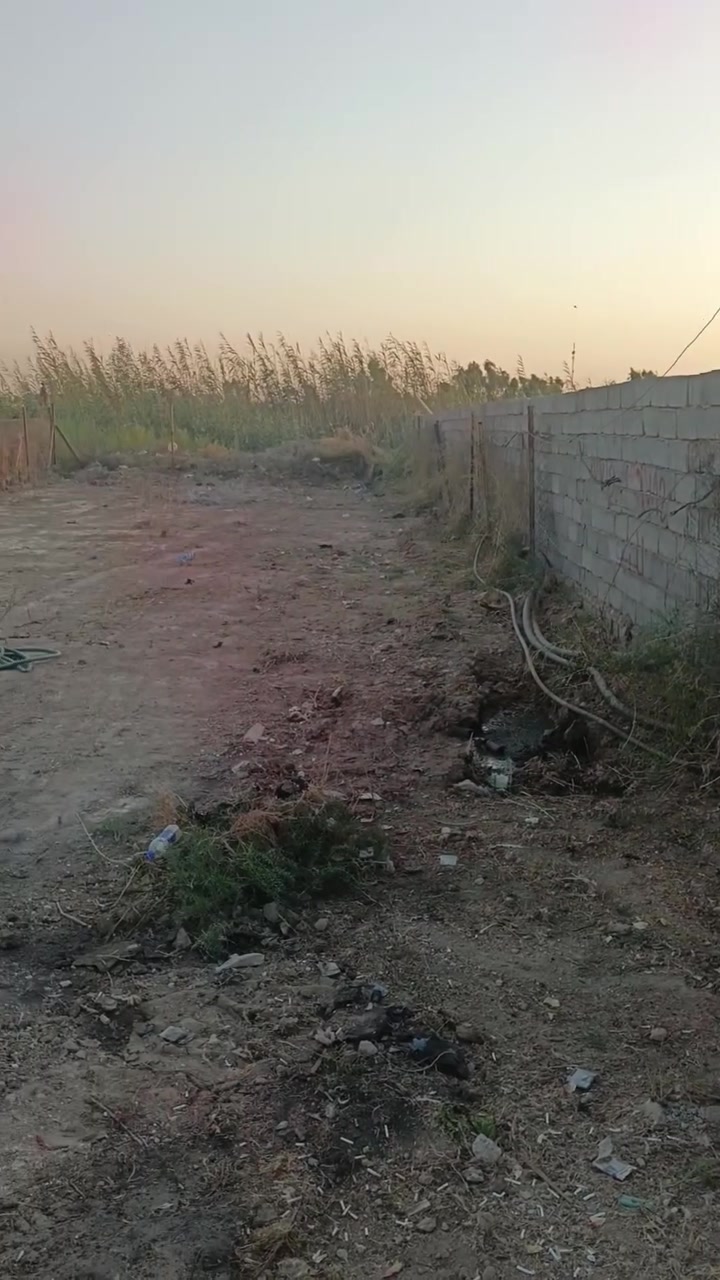 قطعه ارض  المساحه 300 متر جسر الفرنسي شارع المدرسه***********
