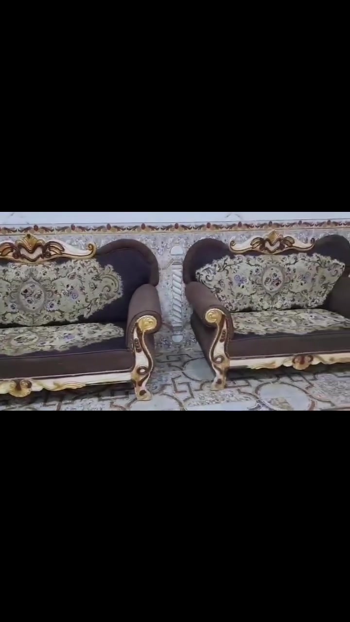 السلام عليكم طخم عدد 5قطع نضاف جديد مامستخدم هواي ثكيل قوي مو خفيف الشراي يخابر ***********
