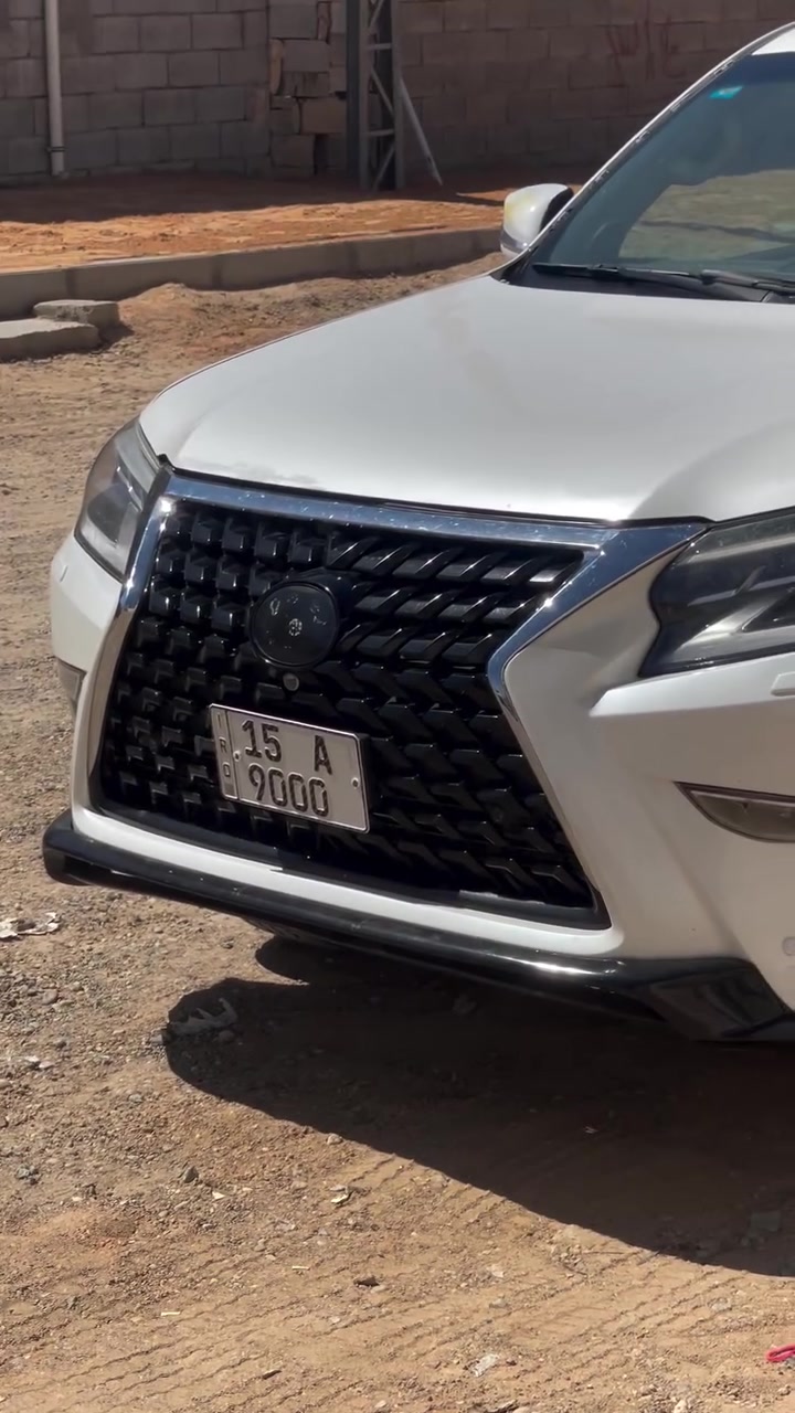 سلام عليكم للبيع لكزز برادو ٢٠١٠محدثه بس دعميات ٢٠٢١ رقم مميز فول مواصفات محرك ٤.٦V8كفاله عامه سياره ***********
