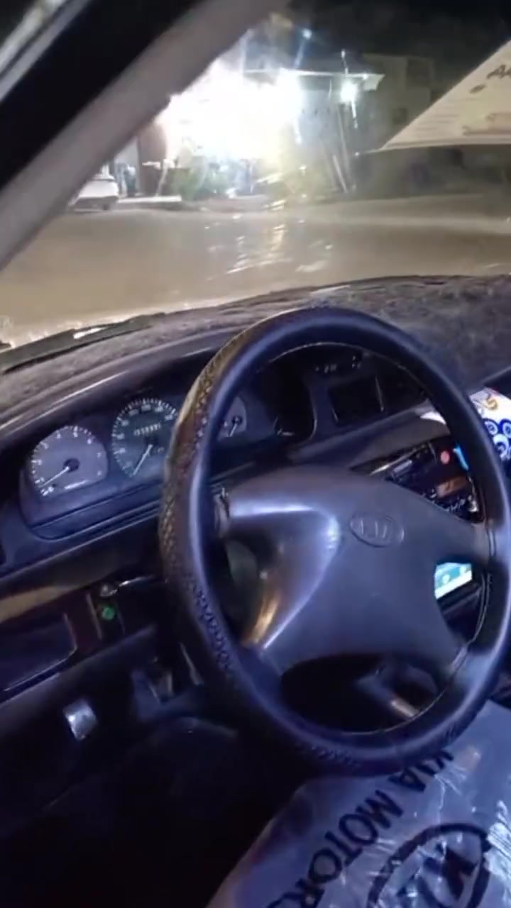 سلام عليكم للبيع
كيا سيفيا موديل 1996 
رقم بغداد انكليزي   
سنويتها لل 2030 تحويل ثاني يوم   
محرك 1800مسكر جديد 
سياره نضيفه للاخير لا ضربه ولا كص ولا خياسات 
تبريد ثلج جديد  
لايت كامل جديد  
شاشه
سستم سماعات 4 جديد 
صدر جديد 
جام كهربائي
سنتر لك 
صبغ عام قماره بلاديه
سياره نضيفه شغاله
من دعاميه للدعاميه
مكان سياره واسط 
قضاء الزبيديه
 باقي التفاصيل ع رقم ***********
