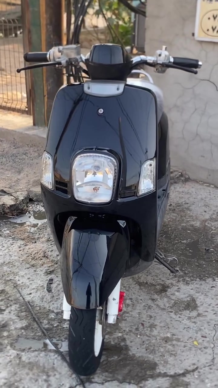 سلام عليكم بوليس للبيع كفاله ما مفتوحه جاهزه من كلشي سعر ٩٠٠وبيه مجال بصيط ***********مكانه نجف حي ميسان
