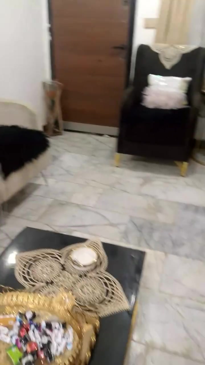 لبيع زعفرانيه***********
