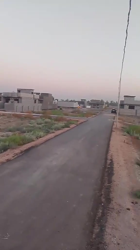 قطع سكنيه للبيع مع جميع الخدمات ماي كهرباء و ضوئي المساحه 200م الموقع حي المهندسين النموذجي الثاني قرب مستشفى الامام علي اقرب مدرسه زلفى للبنين السعر خاص الاستفسار على الهاتف واكو واتساب الحي يبعد عن المستشفى 500م القطع سند 17 زراعي *********** ***********
