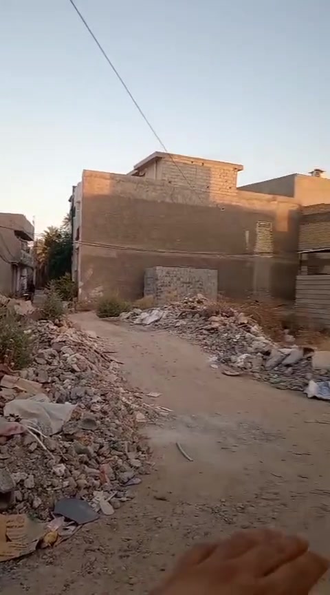 قطعه أرض للبيع  100متر
السعر مناسب كلش 
تفاصيل الأرض  بلفديو  كامله 
لتواصل ***********

