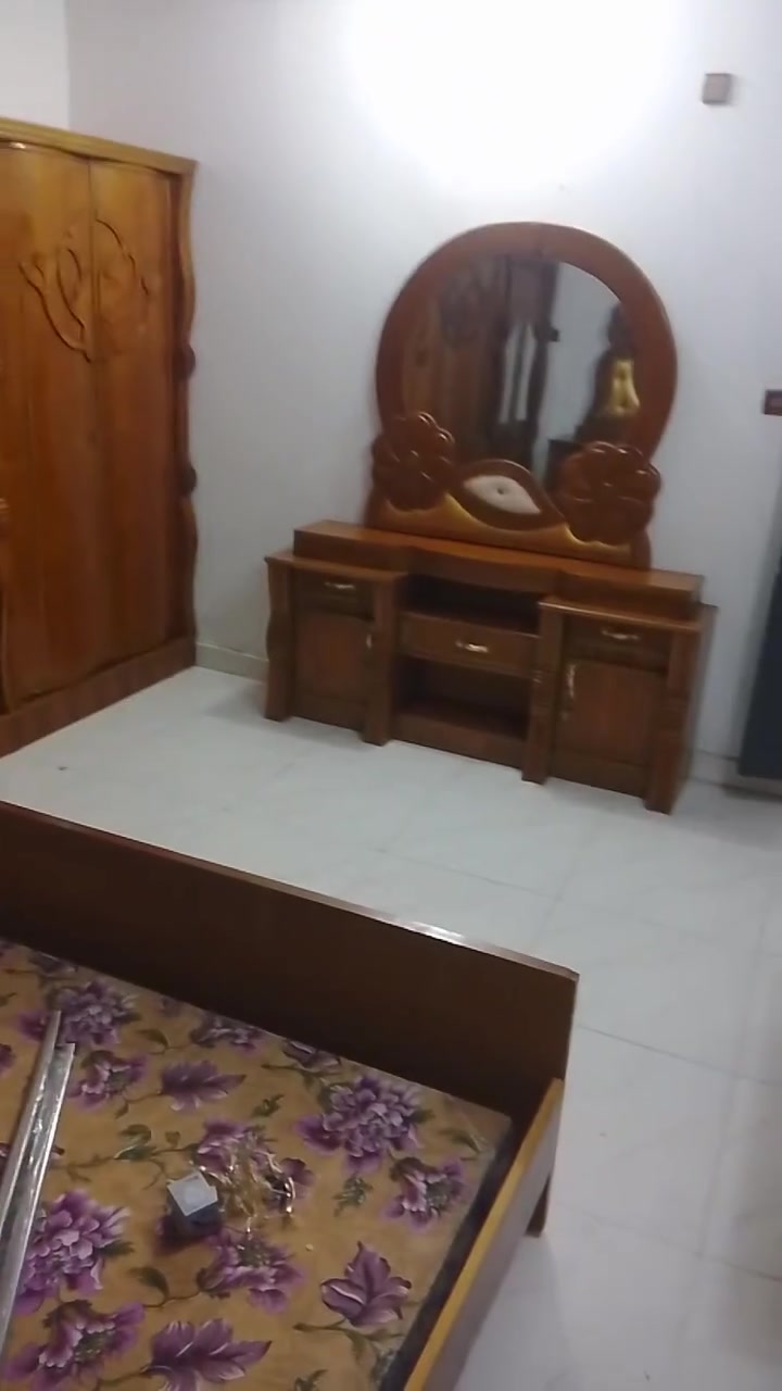 سلام عليكم غرفه تزكام صاج داخل وخارج مستعمل قليل تجي وشوف صوره مغوشه خت جديه سعره مليون بيه مجال قليل لمكان ميسان العماره برمانه ***********هاذ رقم تصال
