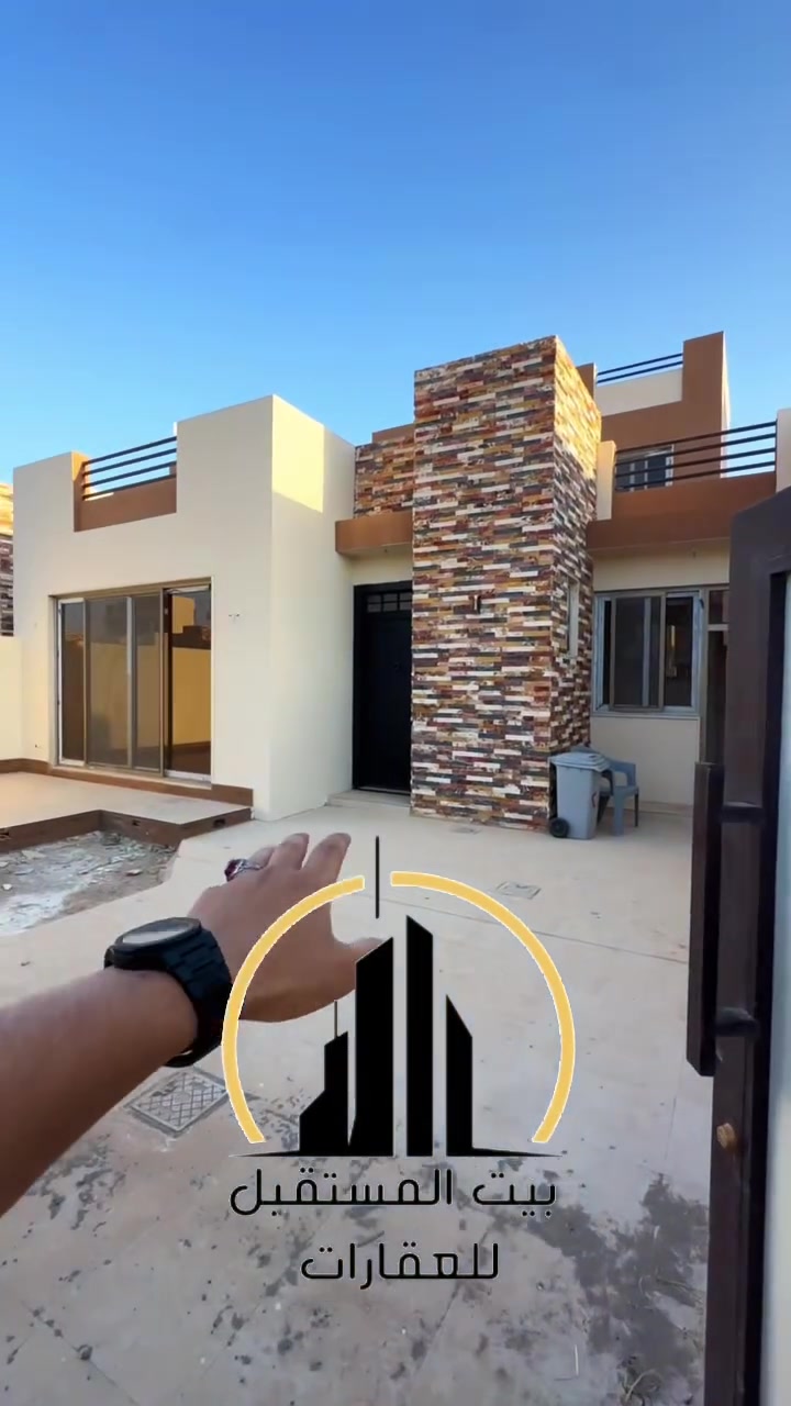 🏡 دار للايجار – صفر بناء حديث

📍 الموقع: مجمع مدينتي السكني

دار جديدة بالكامل وبمواصفات عالمية، تتكون من:

🌿 حديقة  
🚗 كراج  
🏠 استقبال  
🍳 مطبخ  
🚿 حمام VIP  
🚽 صحيات  
🛏️ 3 غرف نوم  

✨ المنزل بناء حديث جداً وتشطيبات راقية، مناسب للعوائل الباحثة عن الراحة والسكن المميز.

📞 للاستفسار والتواصل:  ***********
