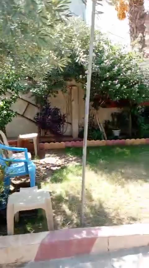 بيت للبيع
بيت للبيع 
موقع  حي المعلمين قرب مدرسة الرصافي
مساحة بيت 300 سند طابو
3 غرفة نوم 
استقبال 
مطبخ مجهز كامل
صحيات داخليه و خارجيه مع سويت لغرفه
الاستفسار اتصال على ارقام 
***********
***********

