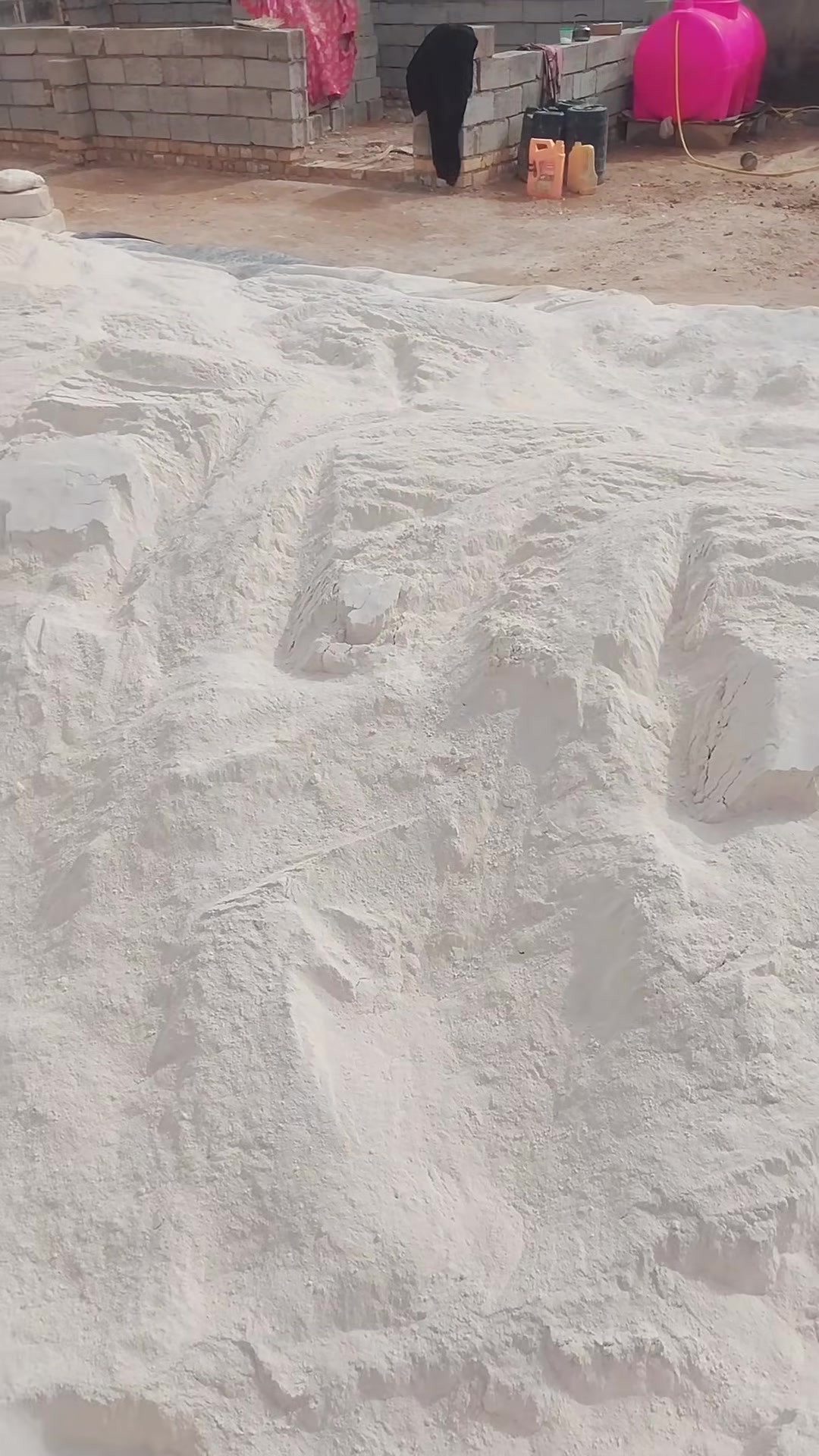 جص للبيع شرط الجص جديد وبسعر الجمله انسب من السكلات المكان حي رمضان خلف السايلو ***********
