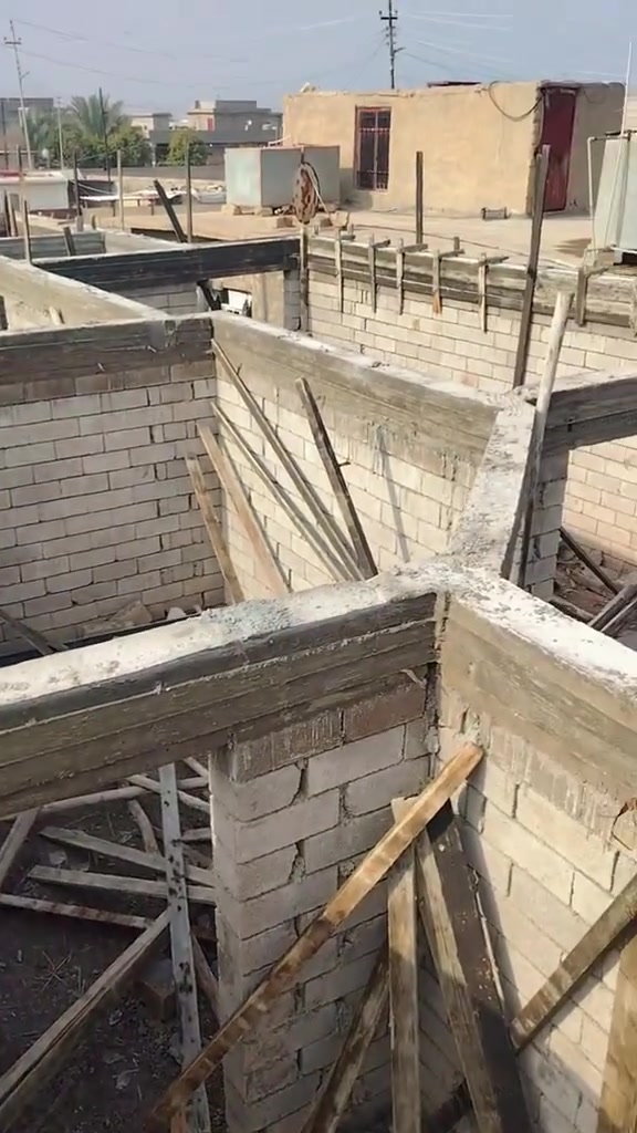السلام عليكم يوجد قالب نجارة شقل نضيف درجه اولى الأسعار مناسبه  كرست وعمل تصال وتدلل ***********
