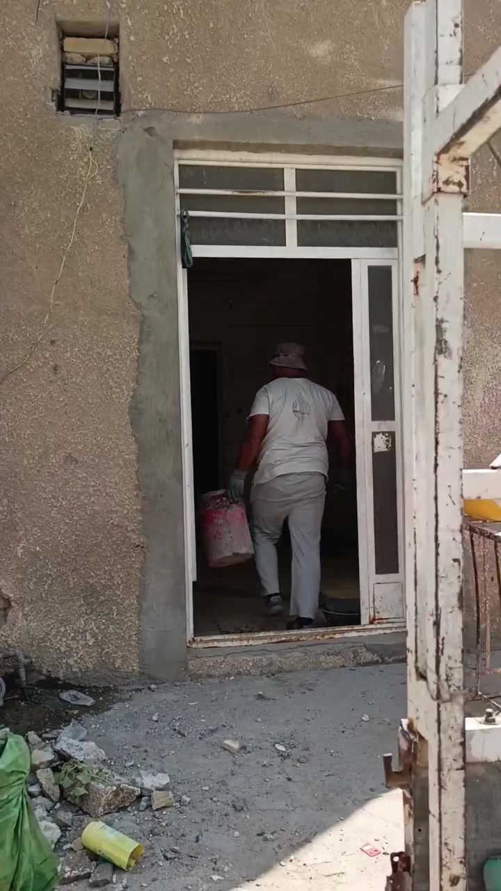 السلام عليكم مشتمل للايجار ارضي قرب المعهد السعر ٤٠٠ الف ***********
