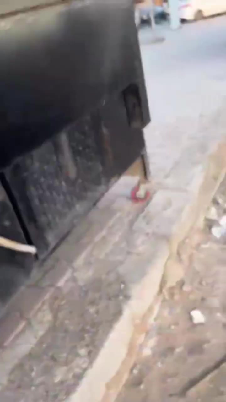 للبيع حماصه مال حب وبيها عين مال لبلبي سعرها 200 وبيها مجال قليل للتواصل ***********
