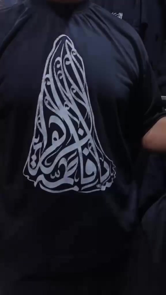 اللهم صل على محمد وآل محمد  عروضنا مستمره وياكم 

بدي طبع درجى اولى طبع حراري كل هاذا وبسعر 10 الاف
يوجد. خدمه توصيل كافه المحافضات 
✨ مَعْرِضُ الأَقْمَارِ المُحَمَّدِيَّةُ ✨
وِجْهَتُكُمُ الأُولَى لِلأَزْيَاءِ وَالمَطْبُوعَاتِ الفَاخِرَةِ

نُقَدِّمُ لَكُمْ مَجْمُوعَةً مُتَمَيِّزَةً مِنَ المُنْتَجَاتِ ذَاتِ الجَوْدَةِ العَالِيَةِ وَالتَّصَامِيمِ الفَرِيدَةِ:
✅ زِيٌّ تَفْصِيلٌ بِمُودِيلَاتٍ عَصْرِيَّةٍ وَمُتَنَوِّعَةٍ
✅ عِصَابَاتٌ بِأَشْكَالٍ وَأَلْوَانٍ مُتَمَيِّزَةٍ
✅ صُوَرٌ مُخْمَلٌ بِأَحْجَامٍ مُخْتَلِفَةٍ تُنَاسِبُ جَمِيعَ الأَذْوَاقِ
✅ بَدِيٌّ بِطِبَاعَةٍ خَاصَّةٍ وَفْقَ اخْتِيَارِكُمْ
✅ قُمْصَانٌ مُلَوَّنَةٌ مِنْ قِمَاشِ اللِّيفِيِّ الفَاخِرِ
✅ رَايَاتٌ مُطَرَّزَةٌ بِأَدَقِّ التَّفَاصِيلِ وَأَجْوَدِ الخَامَاتِ

📍 المَوْقِعُ: سُوقُ الشُّيُوخِ - شَارِعُ الصُّورَةِ
🚚 خِدْمَةُ التَّوْصِيلِ: مُتَوَفِّرَةٌ دَاخِلَ المُحَافَظَةِ وَلِجَمِيعِ المُحَافَظَاتِ الأُخْرَى

📢 بِإِشْرَافِ:
👤 حُسَيْنُ عَلِيٌّ – 📞 ***********

✨ نَعِدُكُمْ بِالجَوْدَةِ وَالإِبْدَاعِ فِي كُلِّ مُنْتَجٍ! ✨
💡 زِيَارَتُكُمْ تُسْعِدُنَا!
