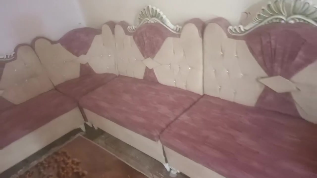 كنب • ١٠ مقاعد • نظيف