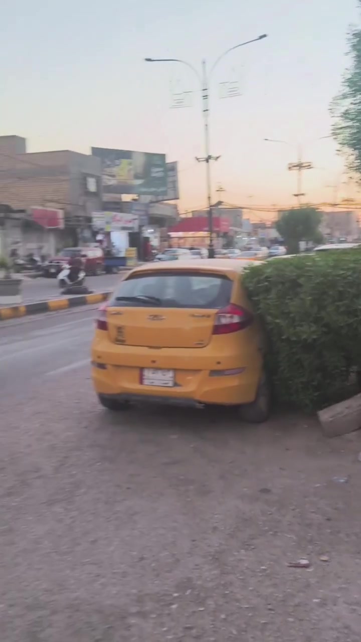يالله
عقار للبيع موقع مميز  السعر مناسب جدا 

سنتر المدينة شارع المواكب مقابل جامع المصطفى داخل

 الفرع

مدارس سوك كلها بصفك متحتاج سياره 🚙

المساحة ٢٩٤م 

الواجهة ١٥م

بناء قديم

يحتوي على 

٤غرف نوم - صالة - استقبال - مشتمل كبير في الطابق الثاني 

ومطبخ - وكراج وحديقة   

 *********** واتساب
