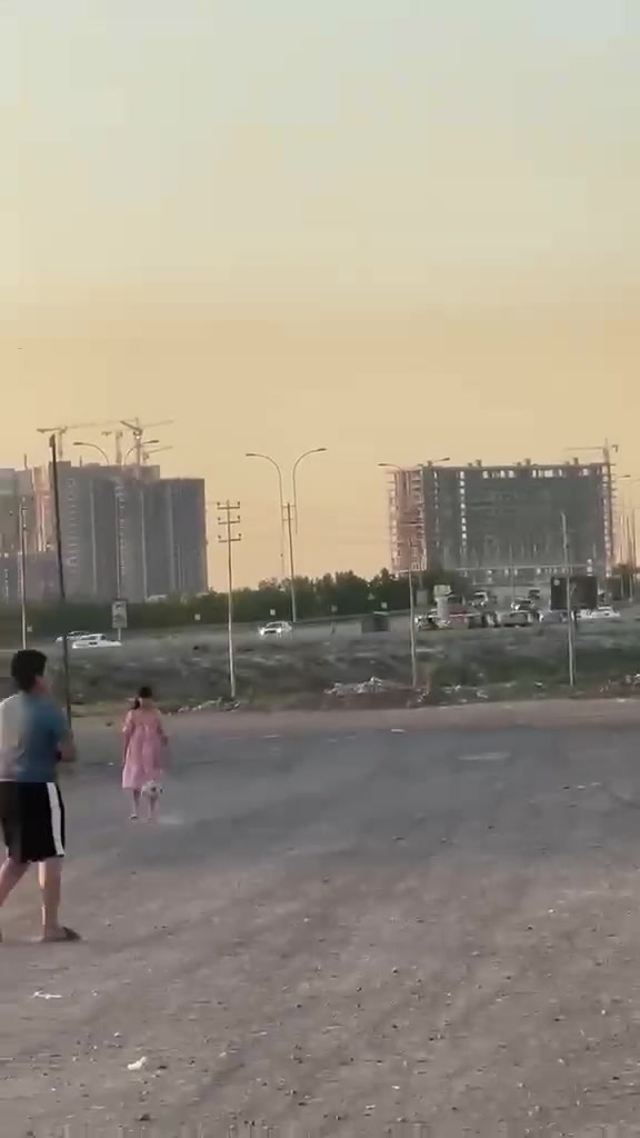 بيت طابوصرف مقابيل السريع الجديدالحافات كراره200متر5غرف نوم صاله استقبال مقابيله تشجير للأستفسار الأتصال علا الرقم***********
