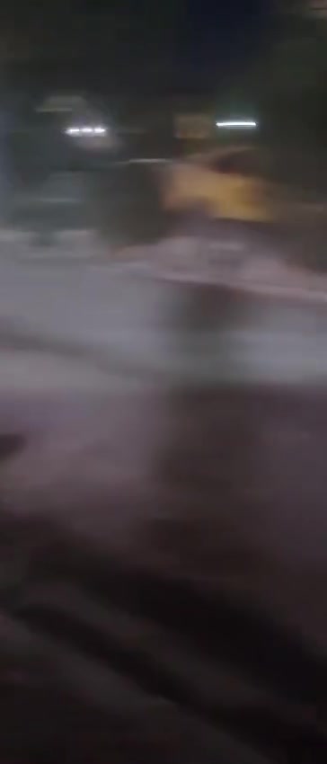 بيت طابو صرف خمسين متر صاله ومطبخ وغرفتين نوم وخدمات مع تشجير ٧٠متر الاتصال ع الرقم***********
