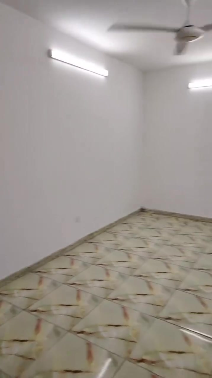شقة • طابق أول • حي العامل