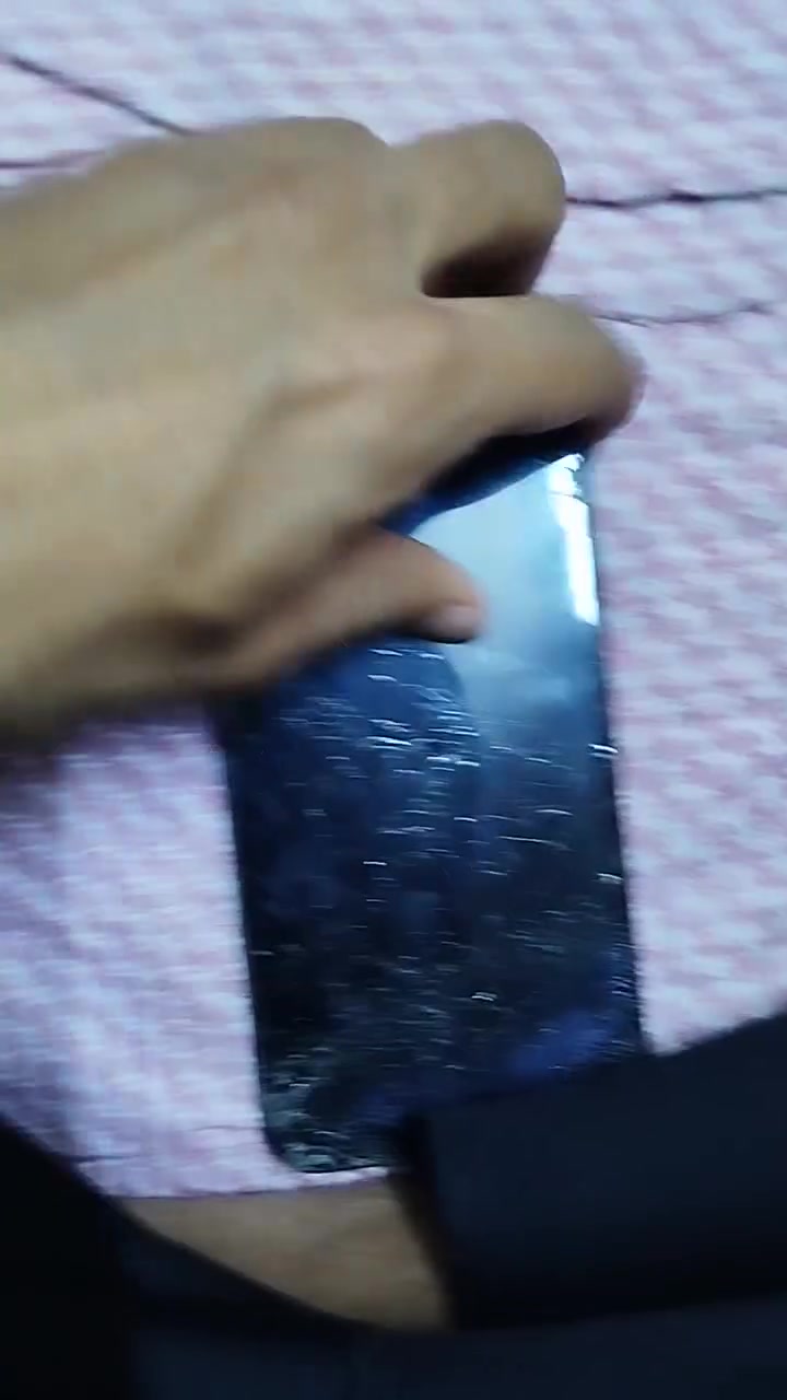 السلام عليكم 11برو ماكس وكع عوزه شاشه وبي خلل بل بورد 
شاصيه جديد وذاكرته 256 نضيف كدامكم مكاني بغداد مدينه الصدر ***********
