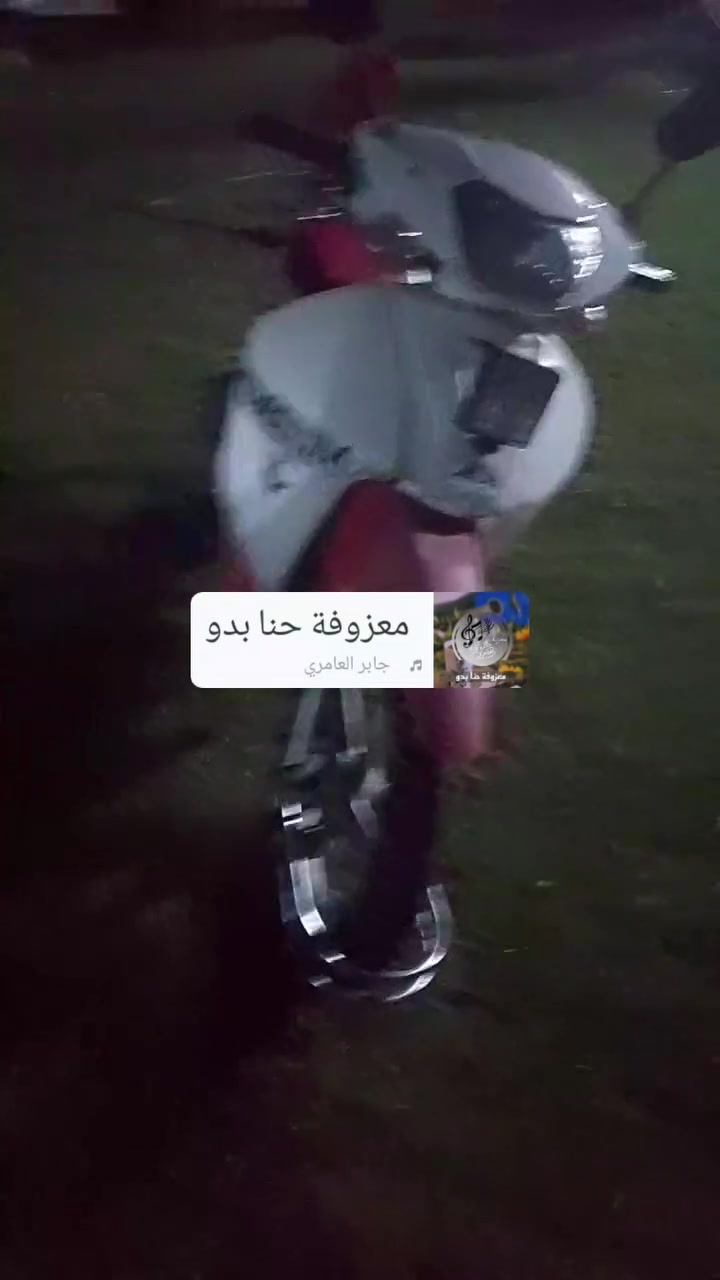 سلفيز موديل 2014 نظيف ما ابي اي شيء بس النمره الثانيه شويه تقطع صوت ناعم المحرك كهربايت شقالي بس الدرع شويمكسور ومصلح السعر 500الف وبي مجال للشرايه يخبر رقم الهاتف ***********
