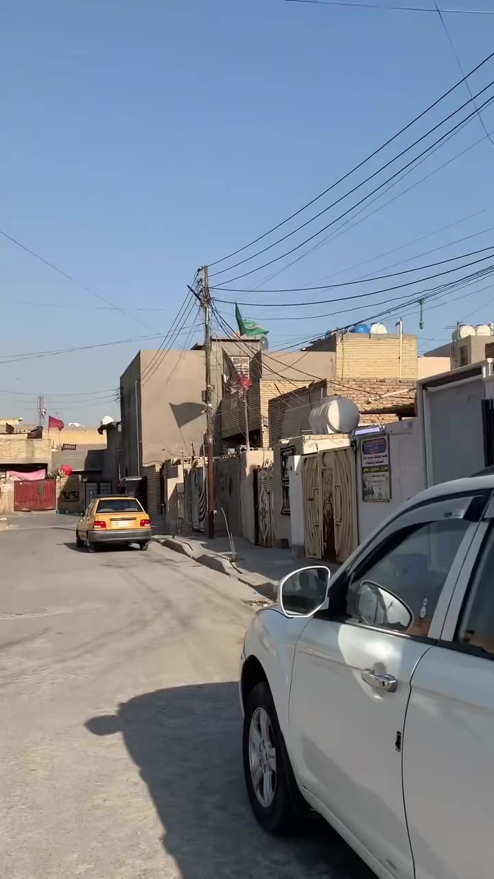 السلام عليكم بيت المساحة 120 بناء حديث 2025 طابق واحد البلديات قرب الصحفين بشارع حسينية ام البنين على ساحة البيت 
للاستفسار الرقم***********
