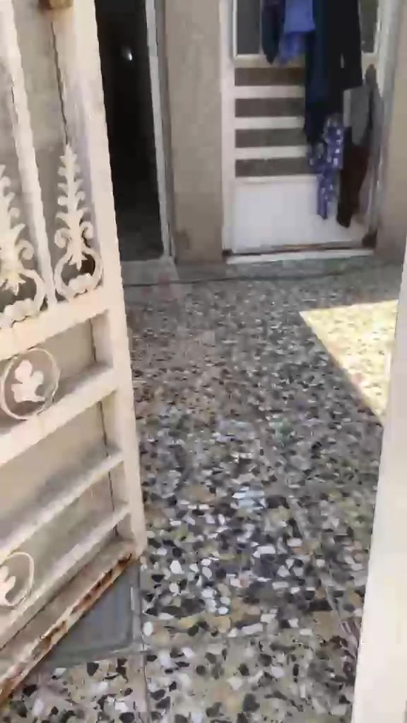 الدار للبيع للاتصال ***********
سعره ٨٥ قفل حي البساتين شارع التكاتك فرع اسواق رسل وحسينية ام البنين
