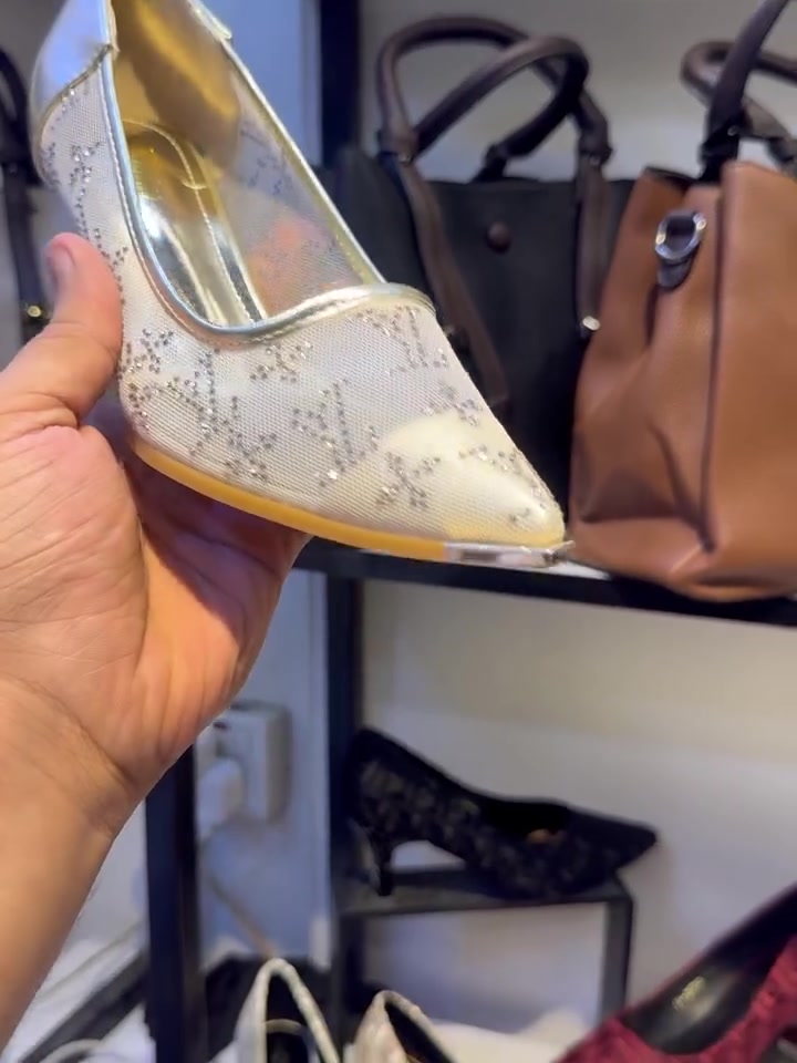 فتح بضاعة الموسم 😍😍
كعب ماستر كوالتي ماركات 
دبان طبي مريح باللبس والكوالتي ماستر درجة اولى 
جميع الانواع متوفرة لو تلحكين لو متلحكين 
قياسات من (36،37،38،39،40،41) 
لحكو لان هيج موديلات مستحيل تبقة جميع ارتفاع الكعب متوفر 3 او 5 او 7 او 9 او 11 
متوفر توصيل داخل الحلة وجميع محافضات العراق 
العنوان / حلة / جمعية مجمع الجمعية مقابل مدرسة الجهاد ثاني محل داخل المجمع  ديورا 😍😍
