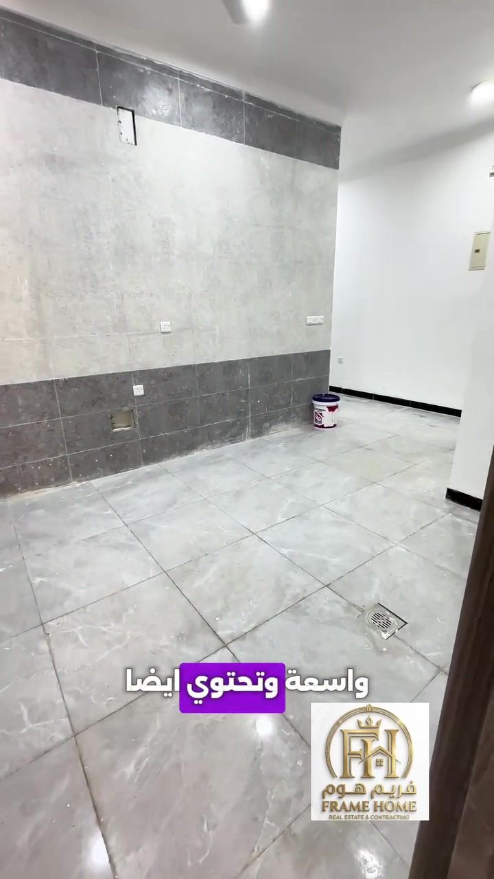 اعـلان رقم (26)
‎🏢 فرصة سكنية مميزة في قلب الداودي – العنوان الجديد للفخامة والراحة!
‎تبحث عن الأناقة، المساحات الواسعة، والموقع المميز؟ وفرنا لك وحدات سكنية بتصميم عصري وبناء حديث يلبي كافة تطلعاتك لعائلة عصرية تبحث عن الهدوء والتميز.
‎✨ تفاصيل الشقة:
‎ المساحة: 120 متر مربع بتصميم هندسي ذكي يستغل كل زاوية.
‎ التوزيع الداخلي: غرف نوم مريحة مصممة بعناية، وصالة واسعة بمعيشة مريحة ومساحات مفتوحة تمنح إضاءة طبيعية وشعوراً بالاتساع.
‎ المرافق: مطبخ عصري حديث متكامل، وعدد 2 صحيات (حمام ومرحاض بتجهيزات راقية).
‎ التصميم: بناء حديث وديكورات عصرية تواكب أحدث أساليب الديكور الداخلي.
‎📍 الموقع: بغداد - الداودي (قريب من كافة الخدمات، الأسواق، وطرق النقل الرئيسية).
للتواصل :***********
