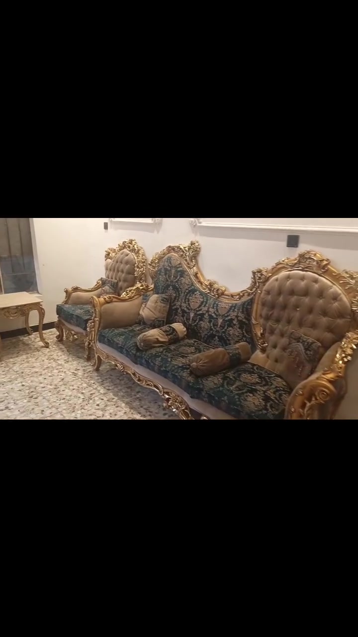 تخم زان مصري للبيع ١٠ مقاعد مكان بغداد 
للاتصال

***********
