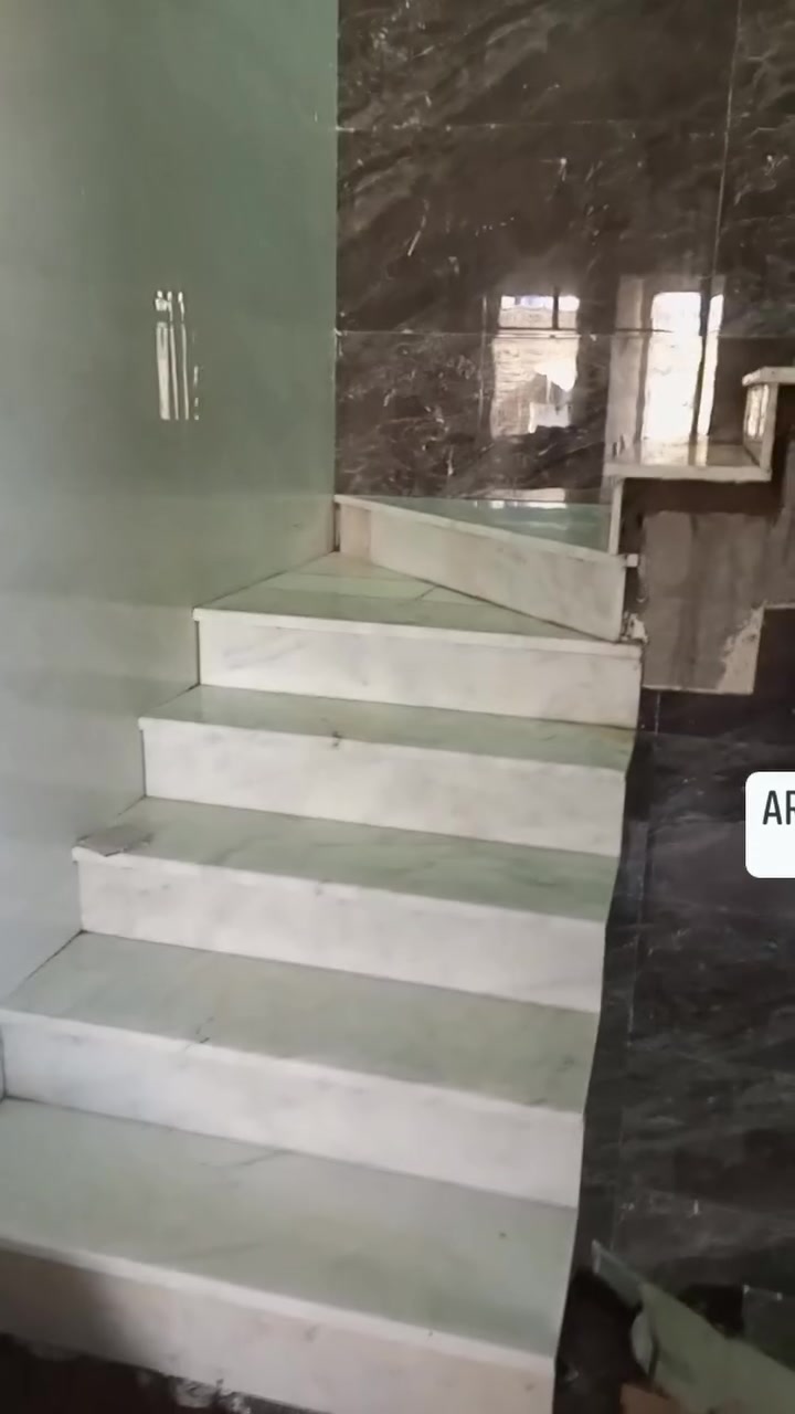 عمل بايات بورسلين ***********

