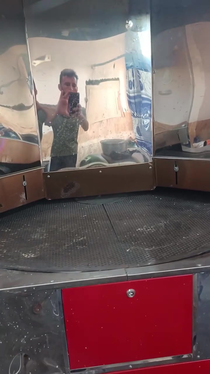 معروض للبيع بعده جديد
للستفسار ***********
