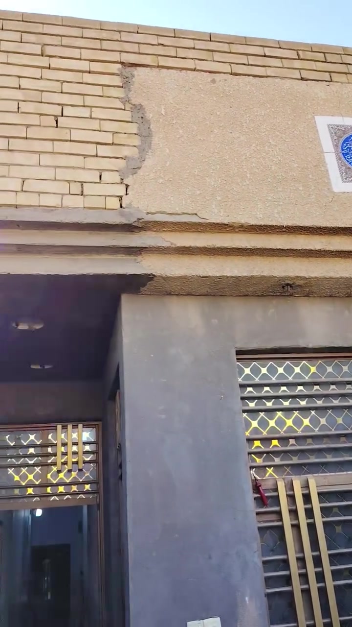 بيت مساحه 100 متر طولانيه بيهه غرفه فوك جاهزه المكان بسبعتالاف مقابيل بيت ميس النجارين  / التواصل اكثر اتصال ع رقم / ***********
