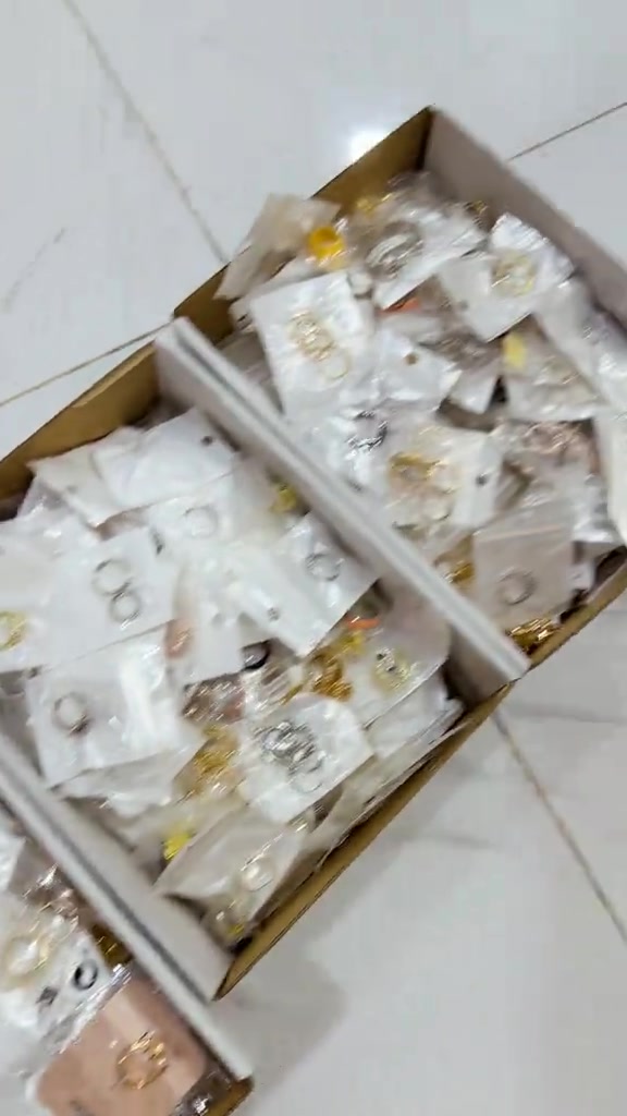 اكسسورات • الشعب_الصيني
