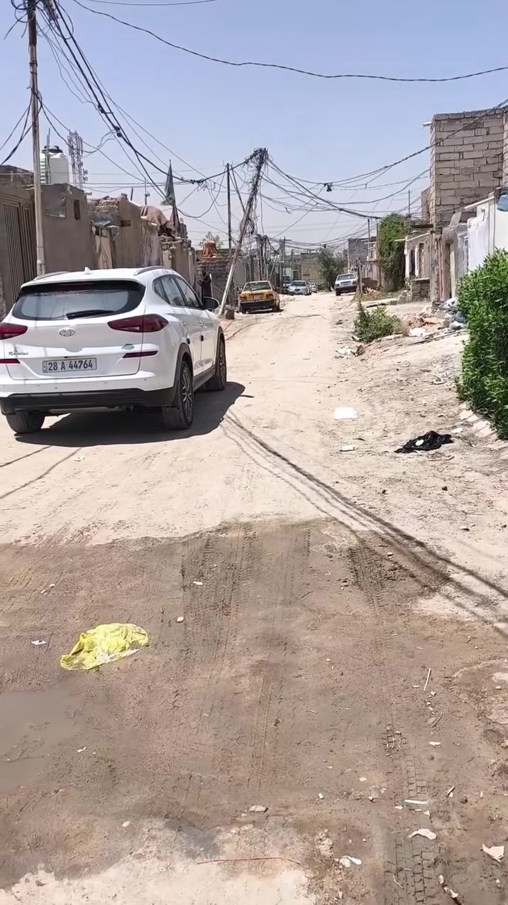 بيع مستعجل 
عرصه للبيع مساحه 200 متر طابو زراعي  
تنباع نقد واقصاط وذا تريد 100 همين تنباع نقد واقصاط 
ال 200 نقد 10 مليون وبيه مجال بالقصاط 10مليون  قفل مقدمه 5مليون وشهر 350 وذا تريد 100 مقدمه 2.500 مقدمه مليونين ونص وشهر 250 الف 
الموقع الكوفه البراكيه شارع المطار القديم خلف اسواق الامير 
شارع الامام الحجه بالفرع 
للتواصل الاتصال على الرقم *********** أو مراسلة الصفحه مكتب الياسري للعقار والمقاولات
