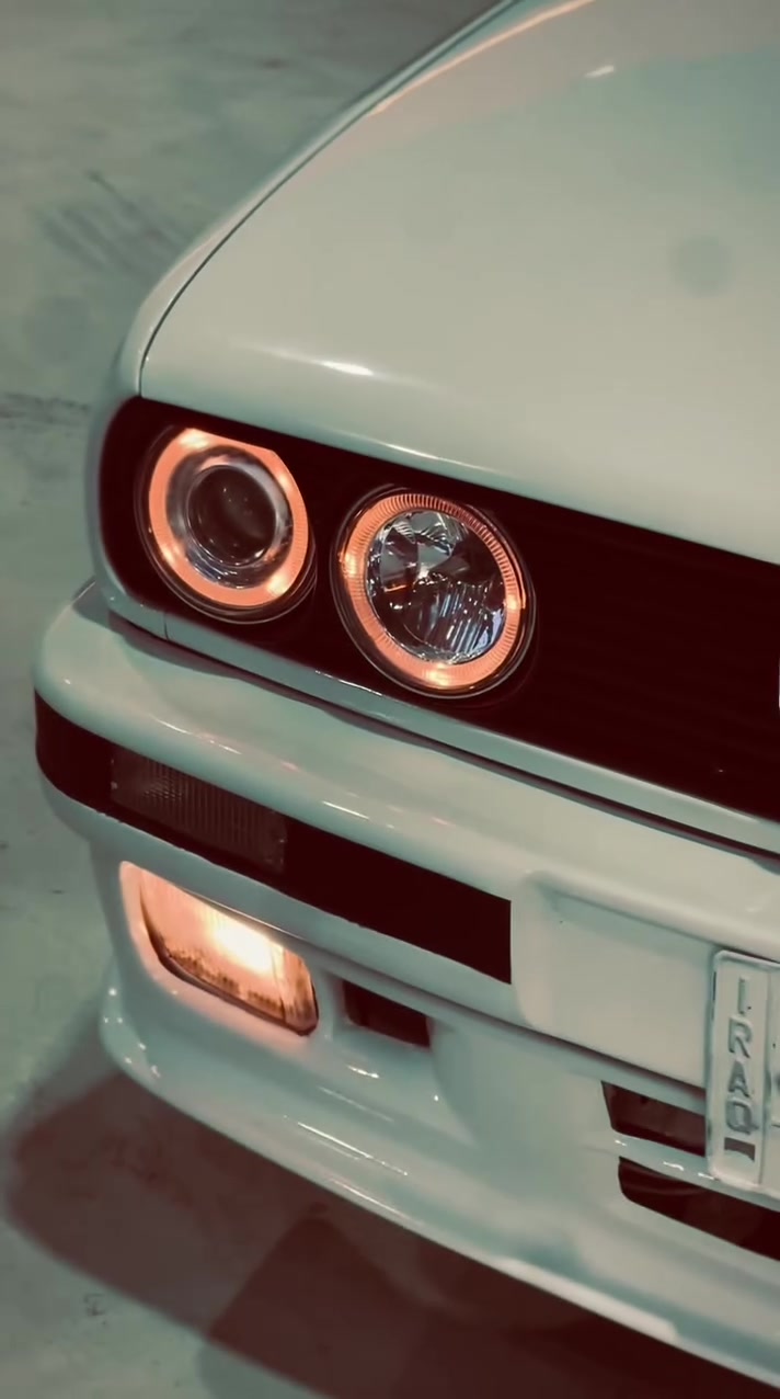 #للبيع 
320bmw e30 
التفاصيل خاص
***********
