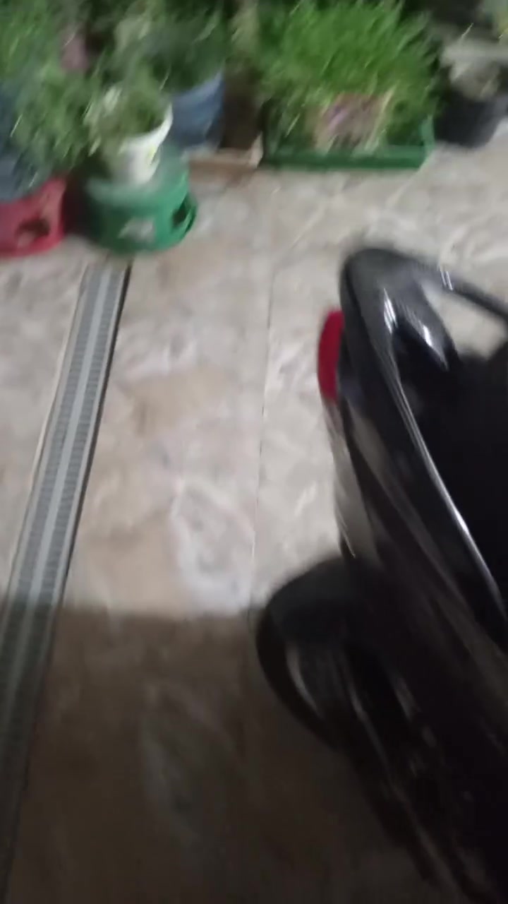 سلام عليكم ماطور للبيع مامفتوح مكينه جديده شلعه ومعدل  مكان كوت عزه جديده سعر خاص ورقم ***********. بيهة صدر رياضي اصلي بيهة صالنصه توبو
