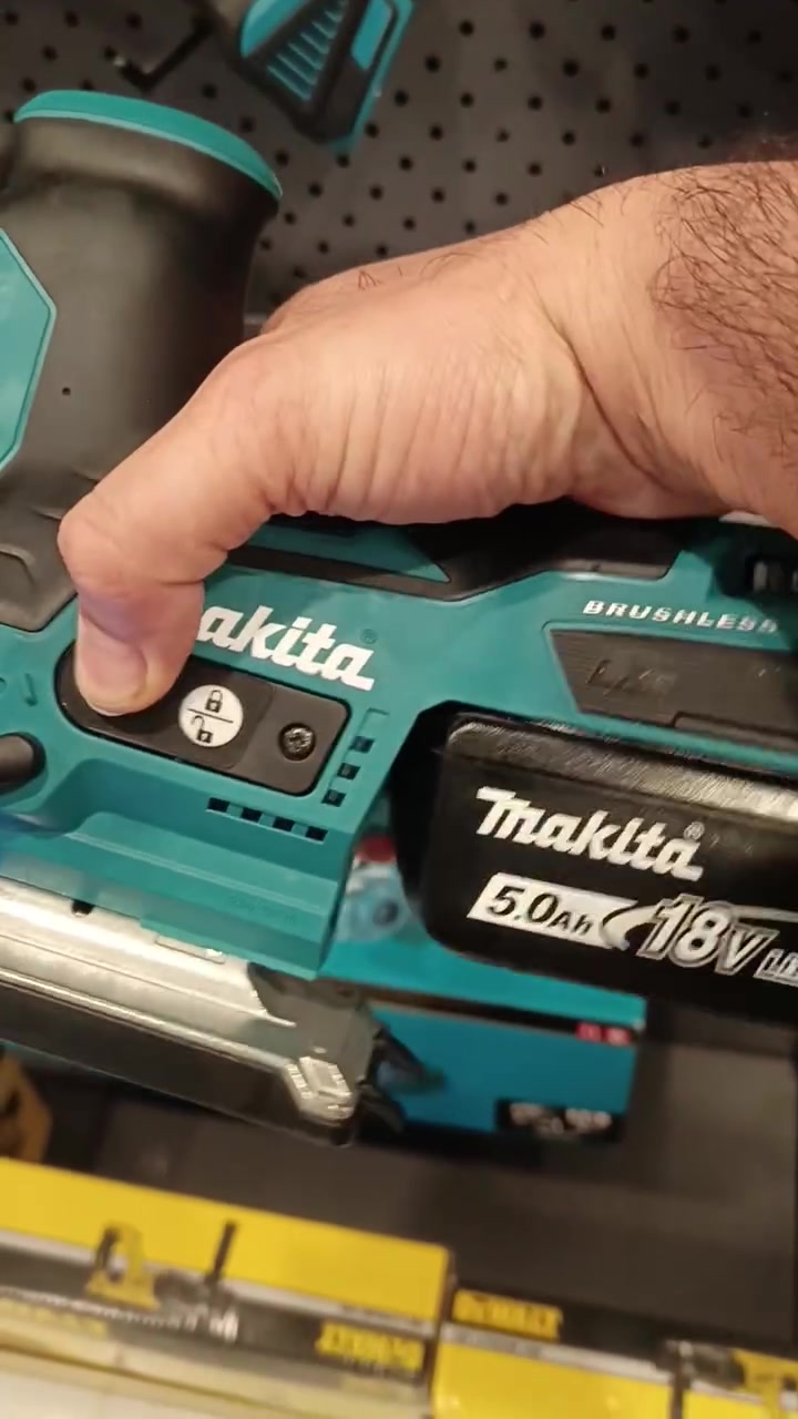 Makita
***********
