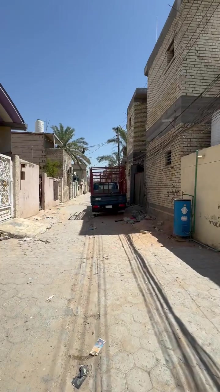 دار للإيجار حي الشهداء قرب الجمله ومكتب الرشيد 250 مكتب الزبيدي ***********
