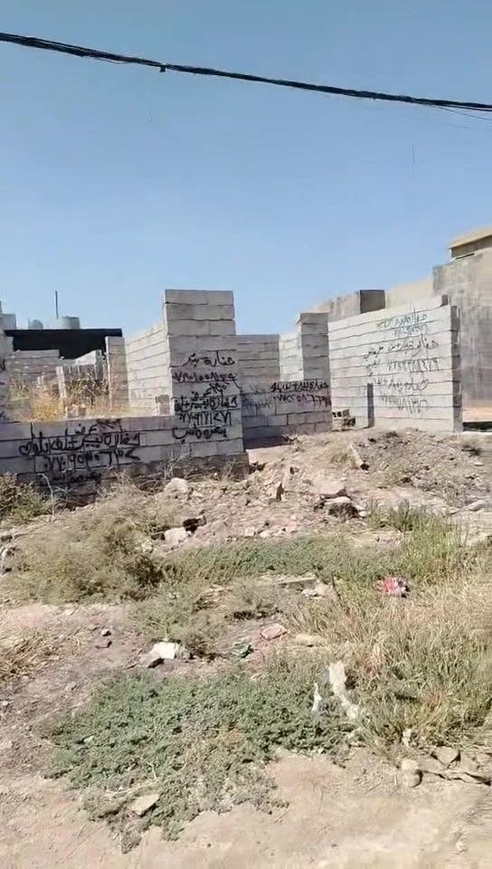 هيكل للبيع في حي بدر قرب مدرسه علي شاهين وقرب المستوصف للتواصل ***********
