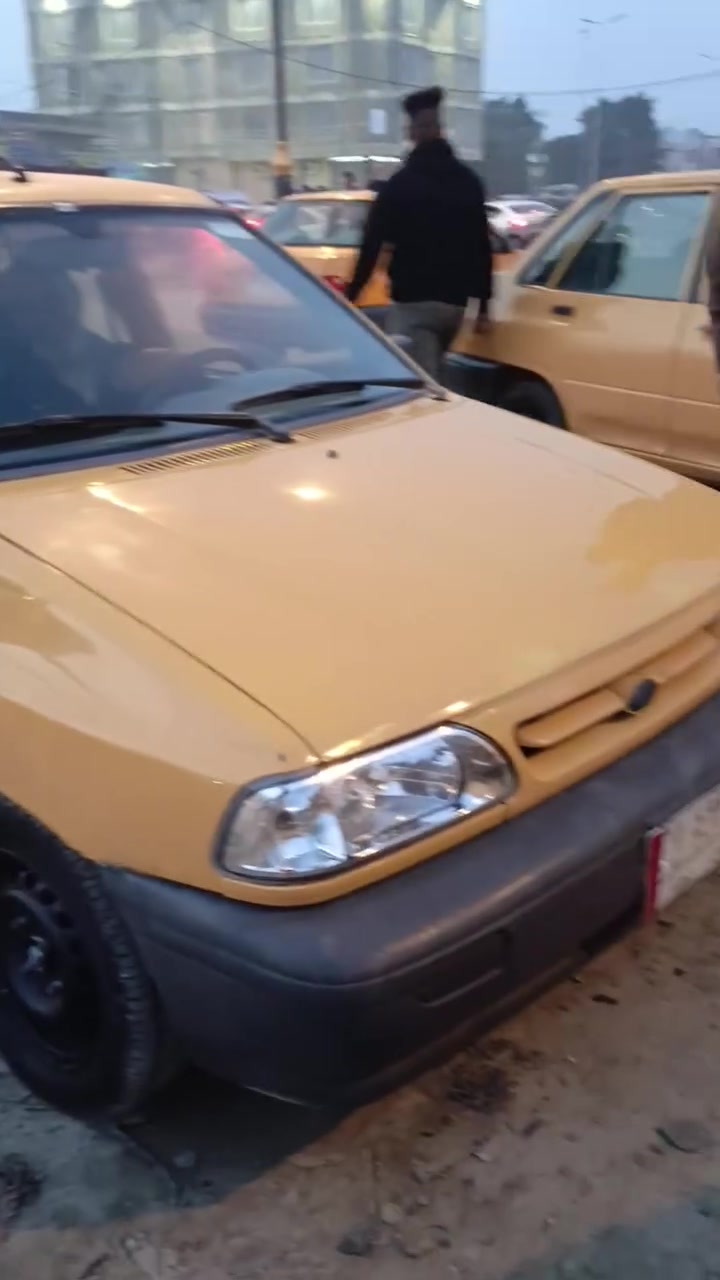 سايبه 12 كشرها نظيف حداديه والكير والشواصي خير من الله المحرك بي بخار قليل دواخلها حلوه سياره وين ماتريد تطلع بيها مطلوبه هيئه وغرامات ماعرف شكد سنويه صاقطه بل2022 مكاني العماره ‏‪***********‬‏
