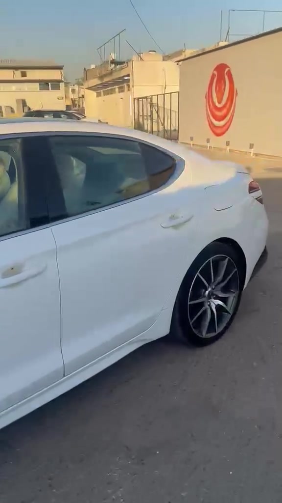 جنيسيس
G70 2022

لون ابيض

رقم بغداد 

السيارة 4 سلندر 2000 تيربو 

ماشيه42

مواصفات السيارة فول الفول  للاخير 

بصمة  تشغيل عن بعد 

بنروما 

كراسي ثنين كهرباء 

تدفئة كشنات 

شاحن وايرليس 

تبريد قطعتين ( امامي + خلفي )

جميع الجام اوتو

ستيرن  كهرباء 

خزن كرسي السائق 

ترحيب بل مري 

رادار امامي / خلفي / وبالمري + تحديد مسار  

مري شفط + قلاب + تعتيم تلفائي

وبعد هواي مواصفات 

 حادث السياره جاملغ خلفي  وبي رصعه خفيفه 

وشخط بالامامي ومكحل بكارت 

بدون اي ايرباك يعني سليمه 

السعر 210

مكان السياره الفلوجه 

استفسار اكثر اتصال 

على الرقم ***********
