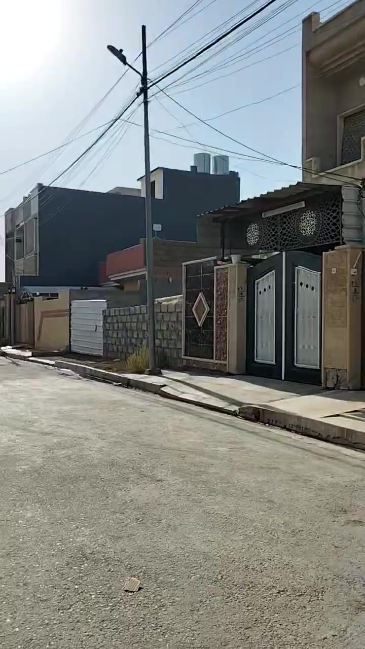 بيت لليجار حي السماح الثانيه البيت زيرو مساحه 100 طابق واحد غرفه وستقبال وهول السعر 250 قفل 
مطلوب عائله ازغيره 
الاستفسار اكثر الاتصال 
***********
***********
