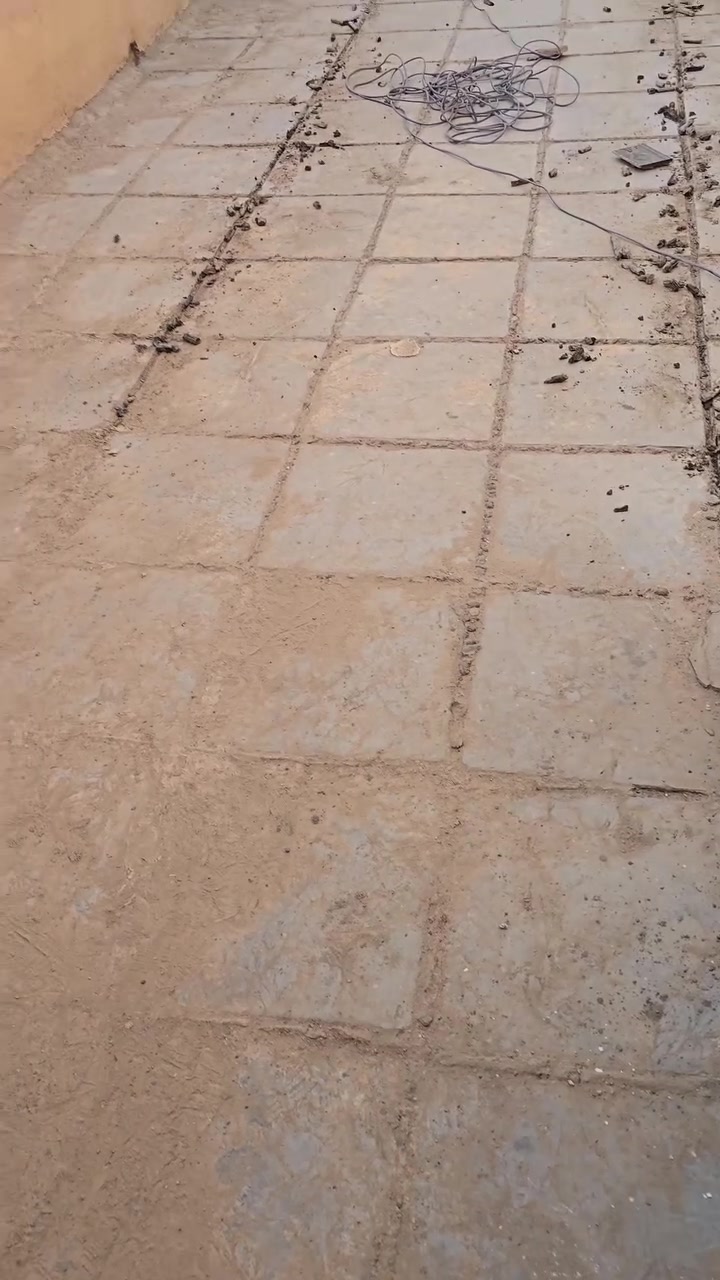 مستعدون لصيانه الماستك القديم 
وترميم الشتايكر شغل مرتب ***********
