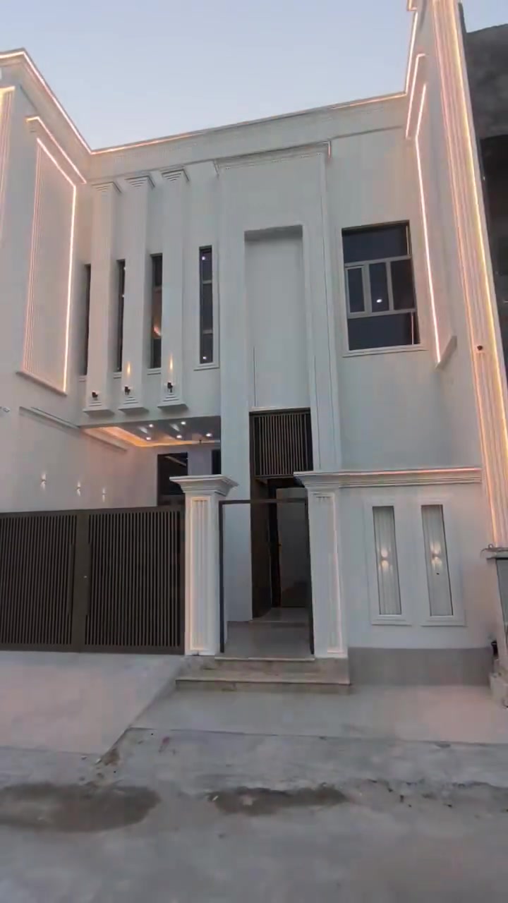 بيت بمساحه ١٥٠متر طابو ملك صرف عرصه 
الواجهيه ٧ونص والنزال ٢٠
باقي التفاصيل في الفيديو 
العسر ٣٩٠وقابل وبيه مجال قليل 
الاستفسار علارقم ***********
