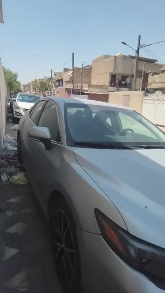 السلام عليكم
كامري 2022 هايبرد
بصمة + لايت زينون + محرك 2500 المرغوب 
فئة الـ SE
الضرر خلفي الجاملغات والصندوق تبديل خلفي كامل من القيطان وشغل مرتب
مكاني بغداد
السعر 190 وبيها مجال
للاستفسار :***********
