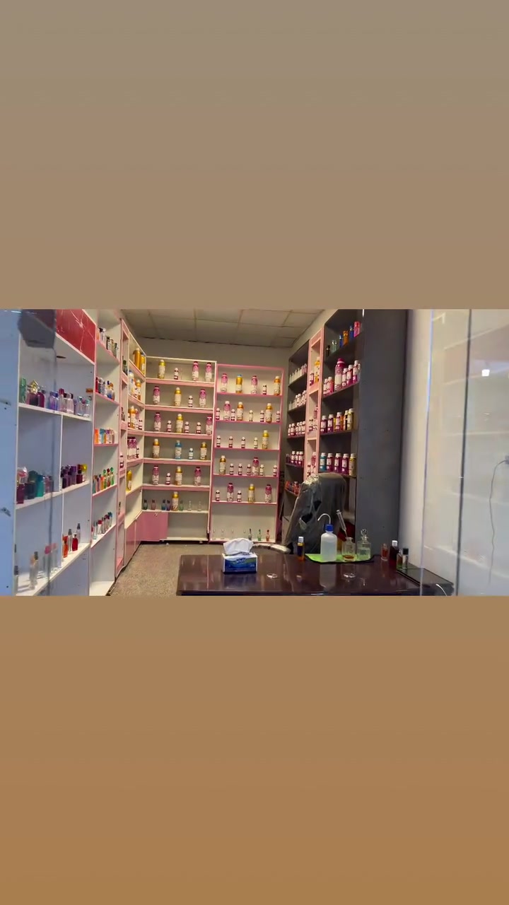 سويتلك موعد ب شارع الكهرباء 😉
 على بركه الله تم افتتاح👌 محل زهره التوليب للعطور المركزه الفرع الثاني 2️⃣ العنوان الزعفرانيه شارع الكهرباء (الكبيسي ) 😎مقابل مدرسه نور الأبداع الأهليه ومقابل قاعه جم علي سوريا  *********** 🚚توصيل
