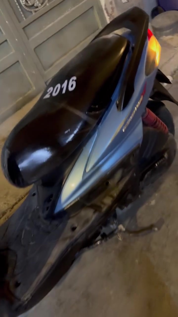 سكنس فحل بلاديه دراجه ختم واحد كابريتر كاملة مابيها نقص
بعقوبه بهرز 
الاتصال ***********
